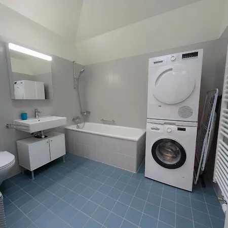 View Spacious 1-bed - Aer8-5f * Losanna